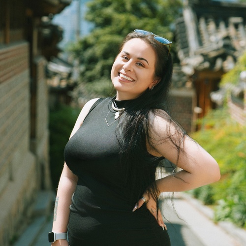 Freeman and Bursary Recipient Maddi Almond – Book Designer & Print Specialist