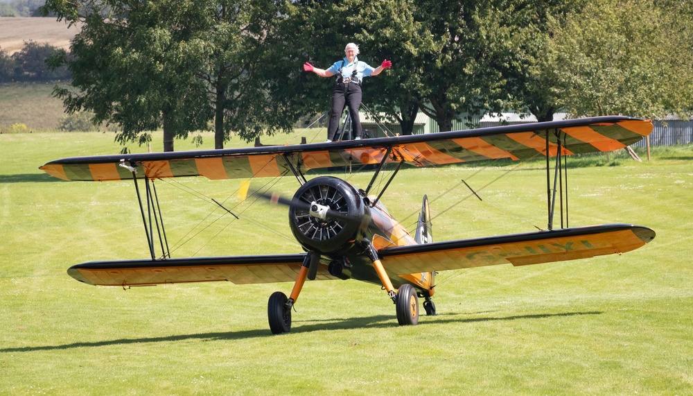 Mistress Glover invites past and present Consorts to a  multi-Livery Company Day Wing Walking