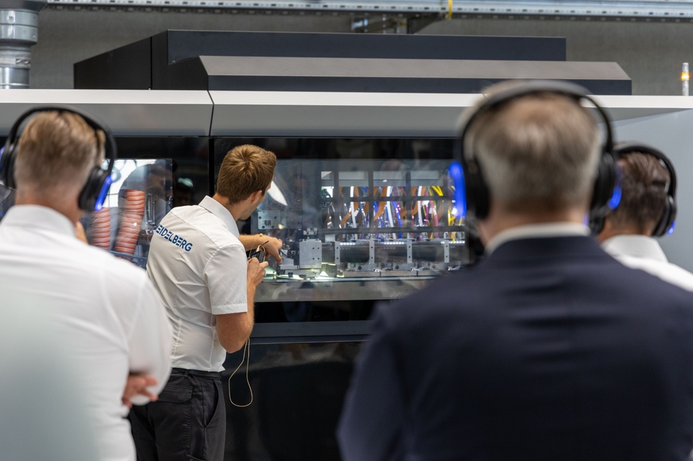 New HEIDELBERG B3 inkjet printing system Jetfire 50  starts demo operation in the Print Media Center