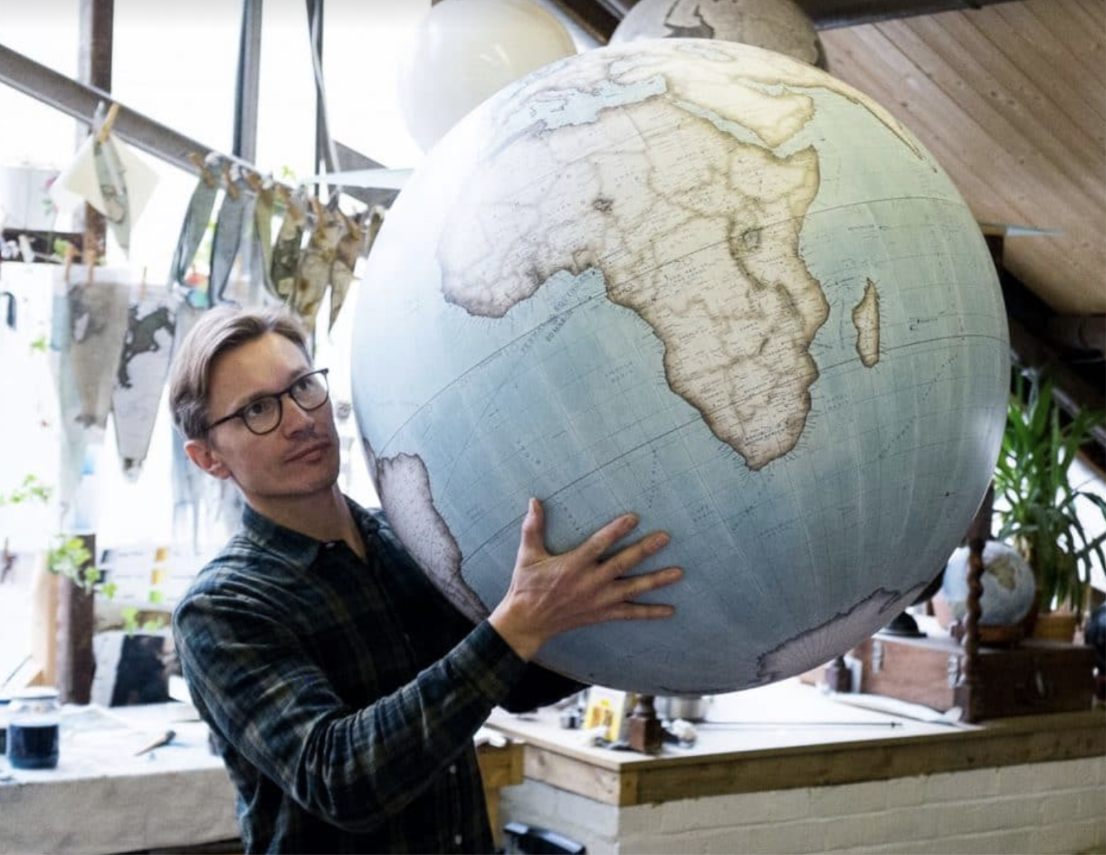 LivCom Visit to Bellerby & Co Globemakers